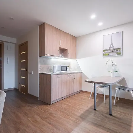 Gyneju Self Check-in - Lollo