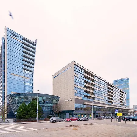 Gyneju Self Check-in - Lollo 维尔纽斯