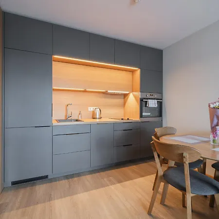 Gyneju Self Check-in - Lollo