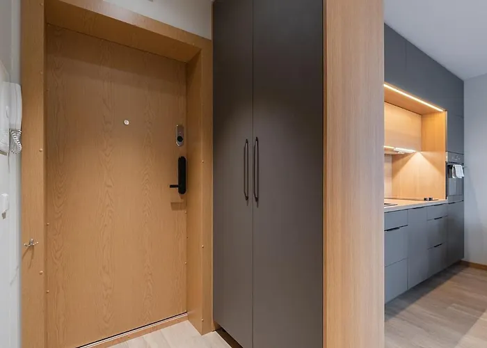 Gyneju Self Check-in - Lollo Apartman