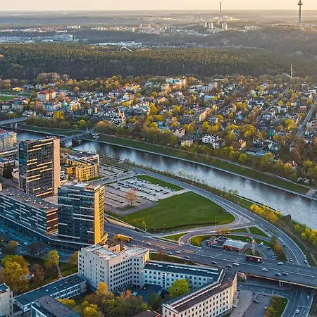 Gyneju Self Check-in - Lollo