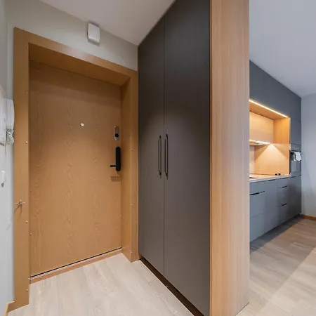 Gyneju Self Check-in - Lollo Апартаменты